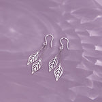 Load image into Gallery viewer, OLLUU Silver Leafy Allure Drop Earrings