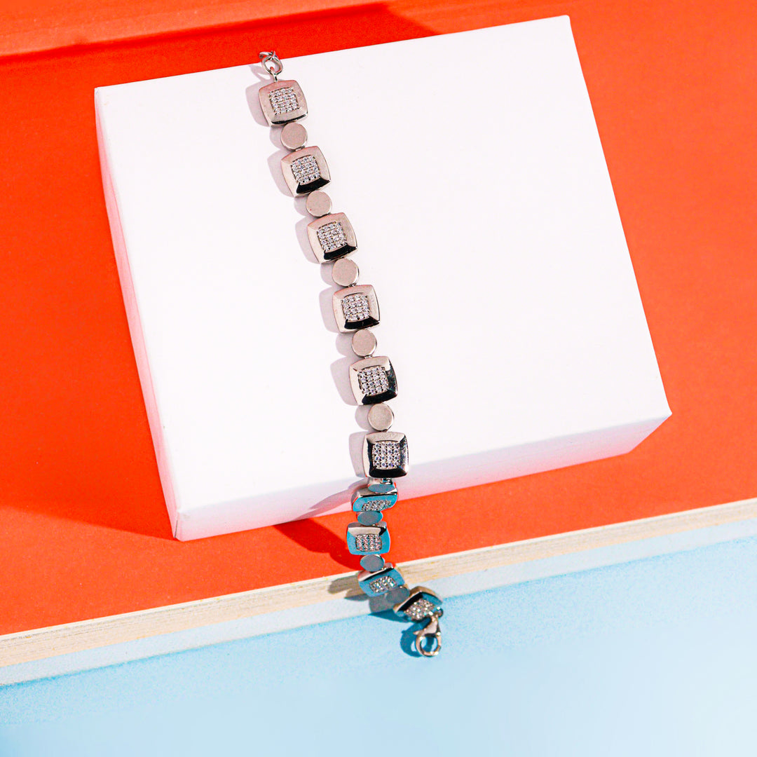 OLLUU Silver Hard Square Bracelet