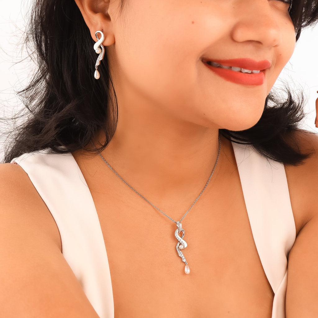 OLLUU Silver White Pearl Diamond Necklace with Dangle Earrings Set