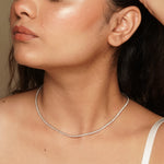 Load image into Gallery viewer, OLLUU Silver Multi Diamonds Minimal Necklace