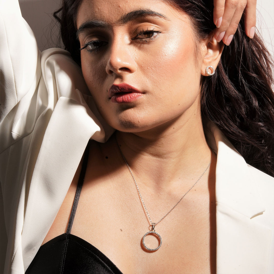 OLLUU Silver Crystal Circle Diamonds Necklace Set