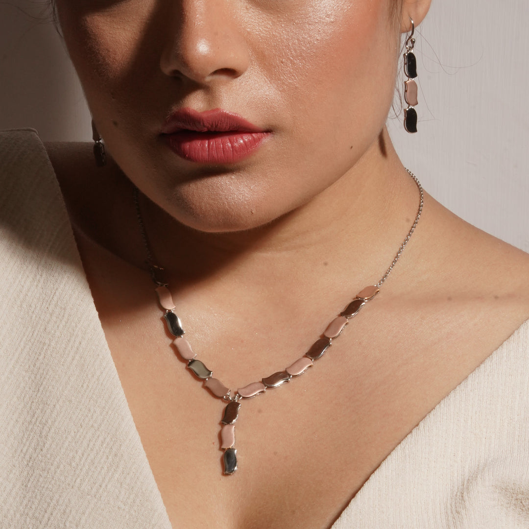OLLUU Silver Designer Rose Gold Necklace Set