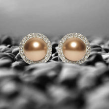 Load image into Gallery viewer, OLLUU Silver Brown Pearl Diamond Earrings