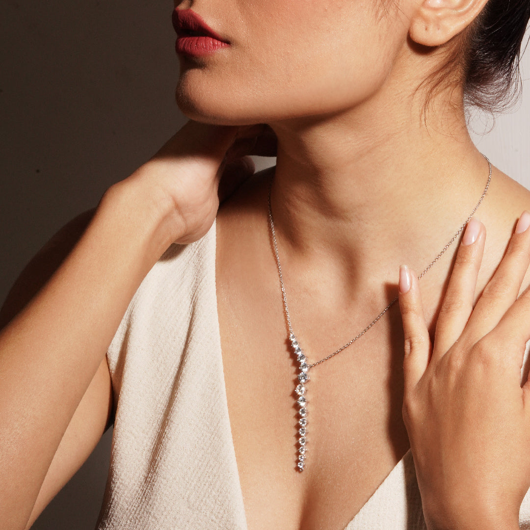 OLLUU Silver Ethereal Necklace