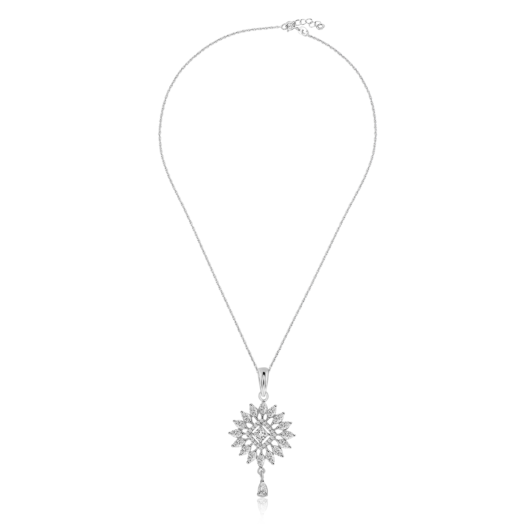 Flower shaped diamond necklace online